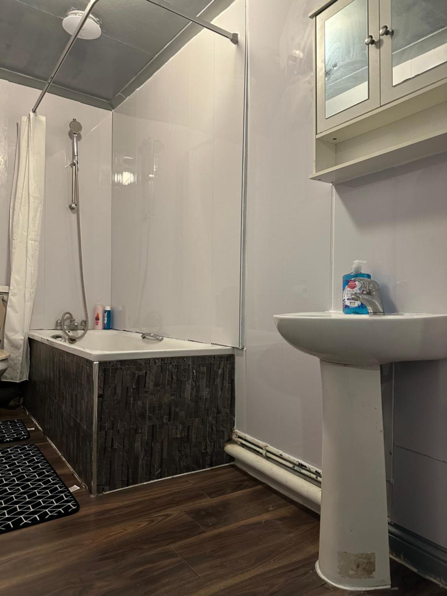 Alloggio in famiglia Luxury In A 4 Bedroom Flat! 4 Minutes Walk To Kingscross, St Pancras Londra
