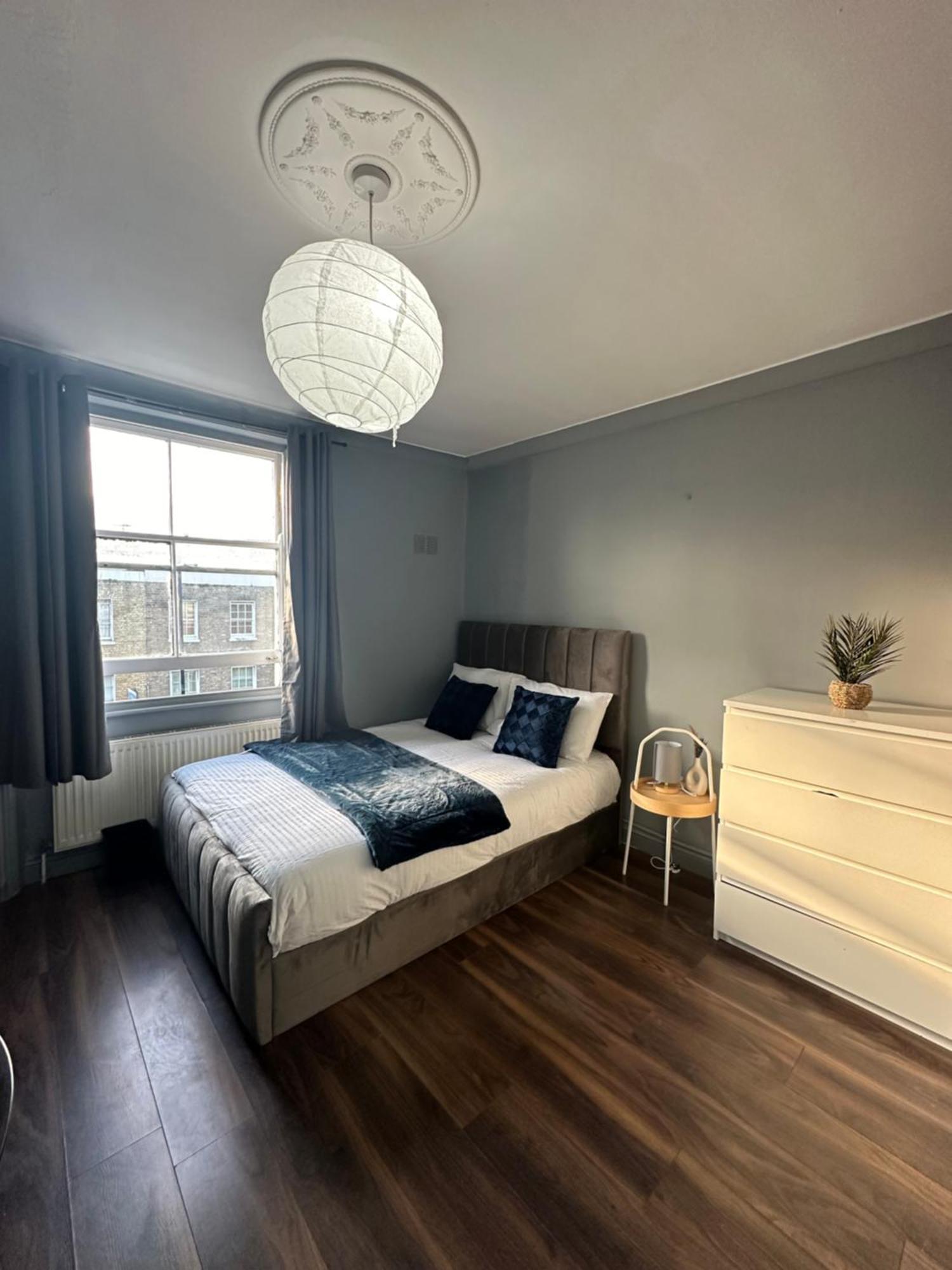 Alloggio in famiglia Luxury In A 4 Bedroom Flat! 4 Minutes Walk To Kingscross, St Pancras *