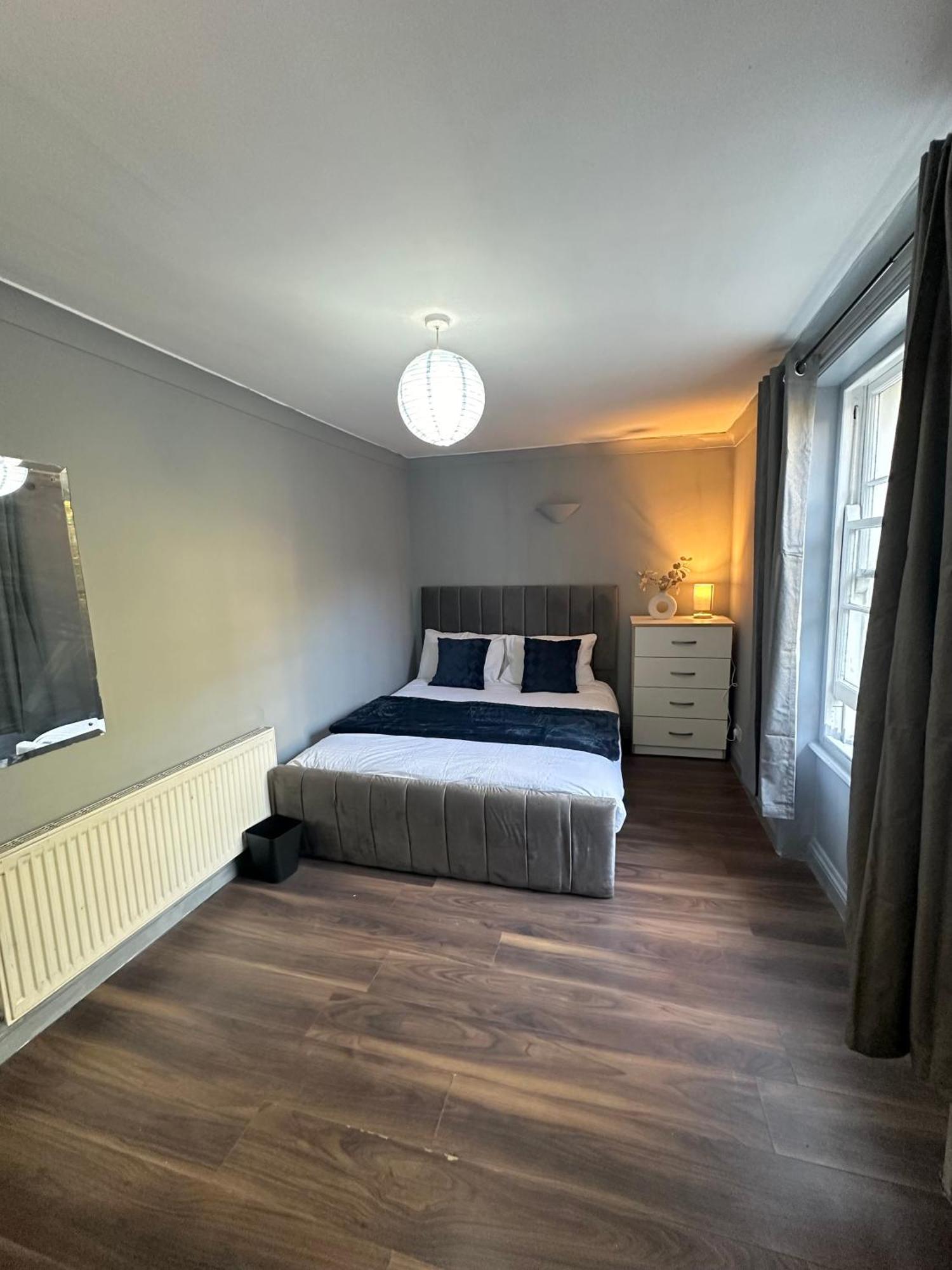 Alloggio in famiglia Luxury In A 4 Bedroom Flat! 4 Minutes Walk To Kingscross, St Pancras Londra