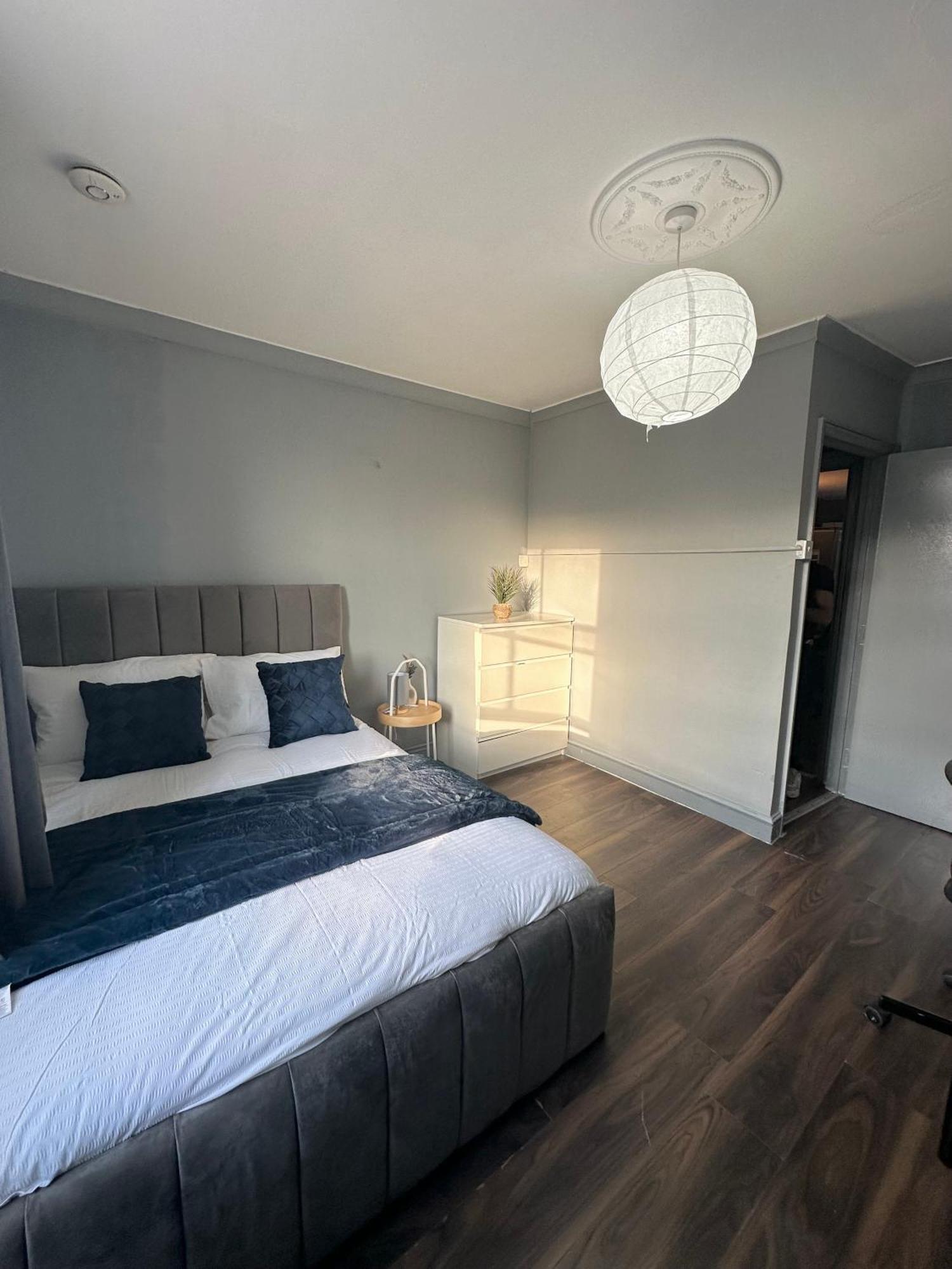 Alloggio in famiglia Luxury In A 4 Bedroom Flat! 4 Minutes Walk To Kingscross, St Pancras *